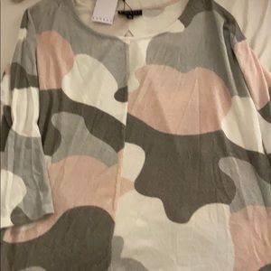 3/4 sleeve camo print shirt